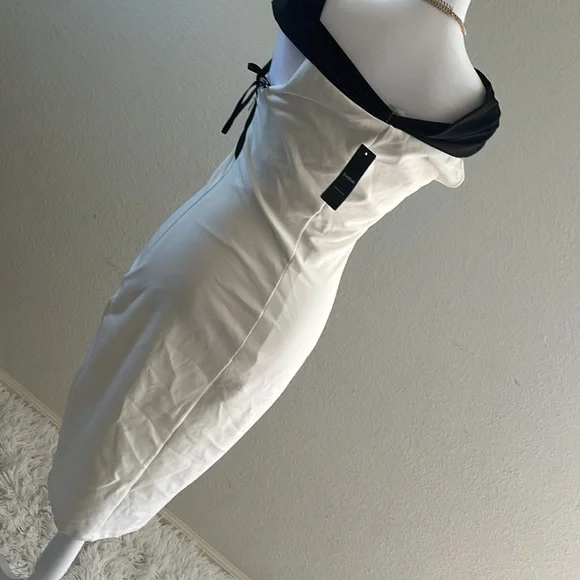 NWT Bebe dress - Picture 2 of 4